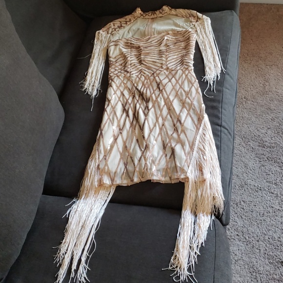 Dress - Picture 3 of 4